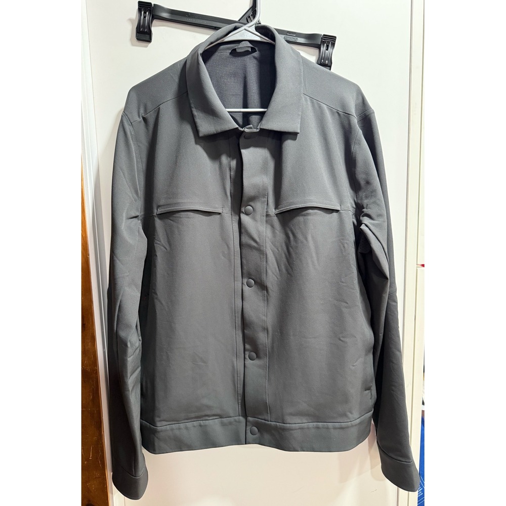 Lululemon City Excursion Jacket Mens Large Dark Grey Snap Front Tech Coat